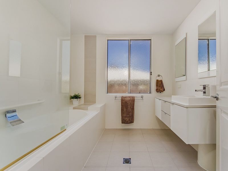 2/7 Saleya Drive, Varsity Lakes QLD 4227