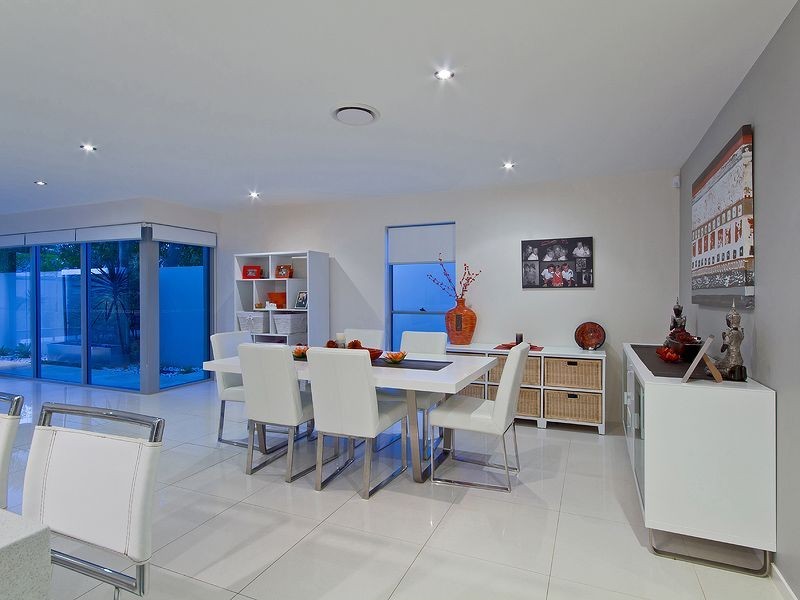 11 Seashell Avenue, Mermaid Beach QLD 4218