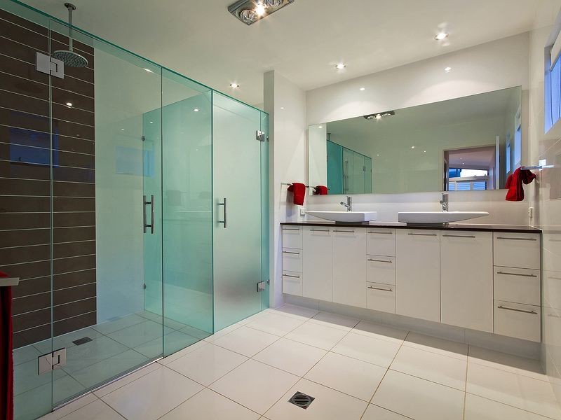 11 Seashell Avenue, Mermaid Beach QLD 4218