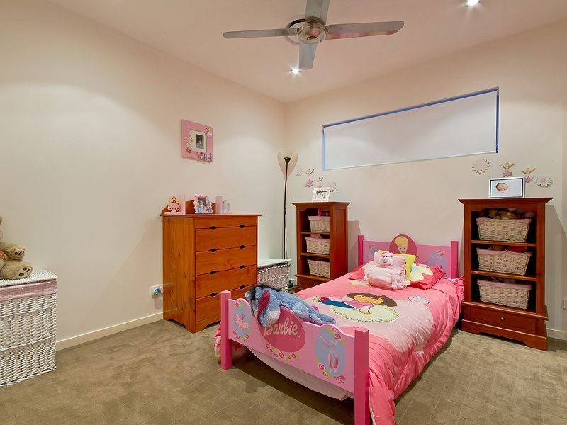 11 Seashell Avenue, Mermaid Beach QLD 4218