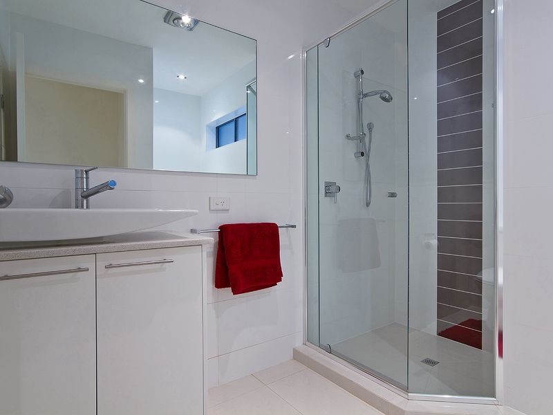 11 Seashell Avenue, Mermaid Beach QLD 4218