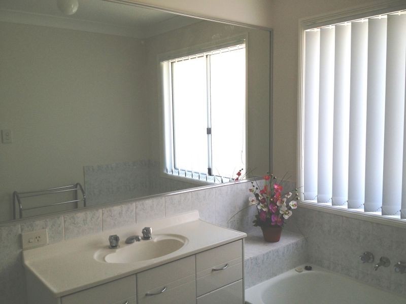 14 Islander Ct, Burleigh Waters QLD 4220