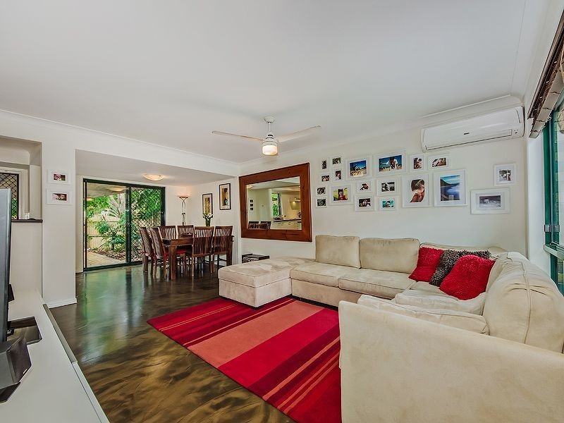 2/1 Karri Court, Burleigh Heads QLD 4220