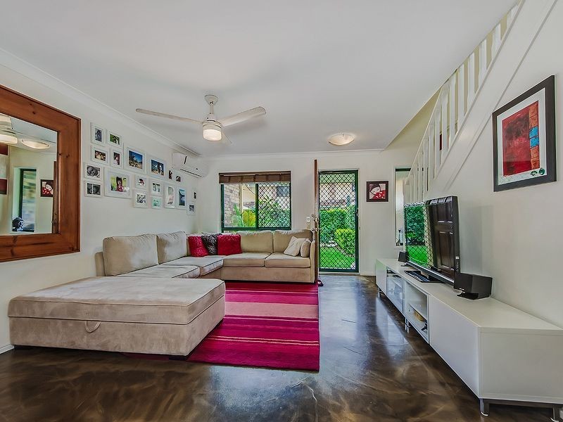 2/1 Karri Court, Burleigh Heads QLD 4220