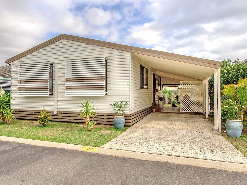 96/3 Township Drive, Burleigh Heads QLD 4220