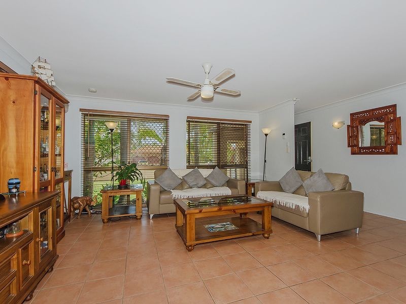 24 Razorbill Street, Burleigh Waters QLD 4220