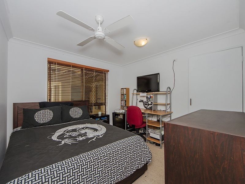 24 Razorbill Street, Burleigh Waters QLD 4220