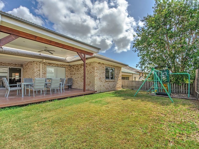 12 Andorra Place, Varsity Lakes QLD 4227