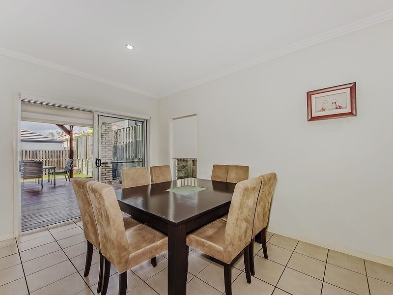 12 Andorra Place, Varsity Lakes QLD 4227