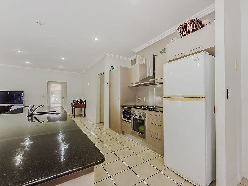 12 Andorra Place, Varsity Lakes QLD 4227
