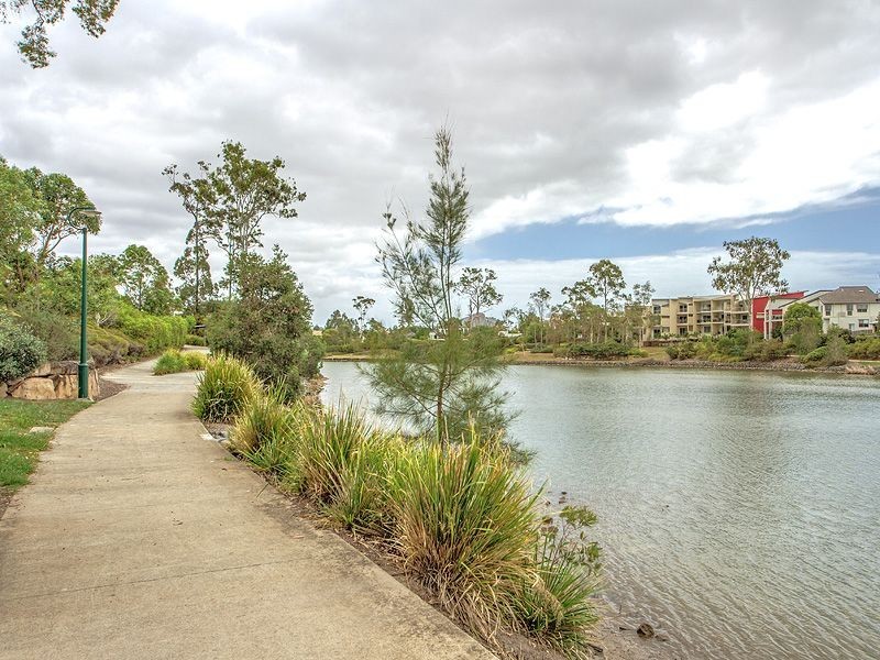 12 Andorra Place, Varsity Lakes QLD 4227