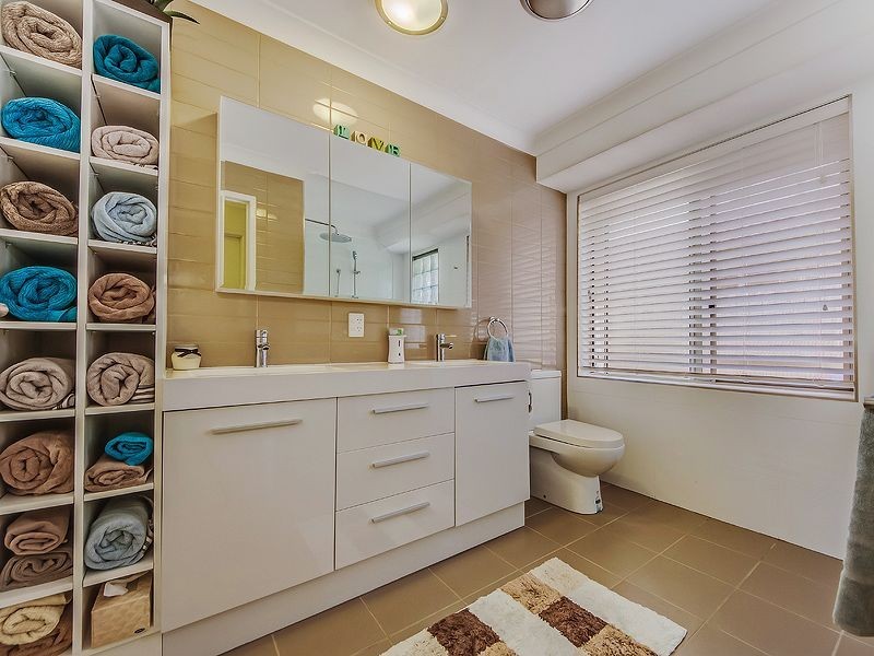 49 Yodelay Street, Varsity Lakes QLD 4227