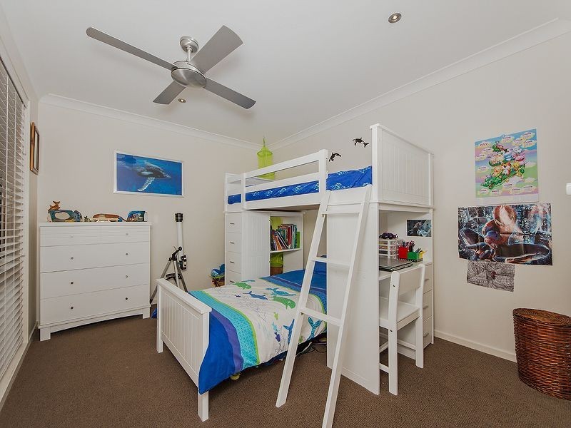 49 Yodelay Street, Varsity Lakes QLD 4227