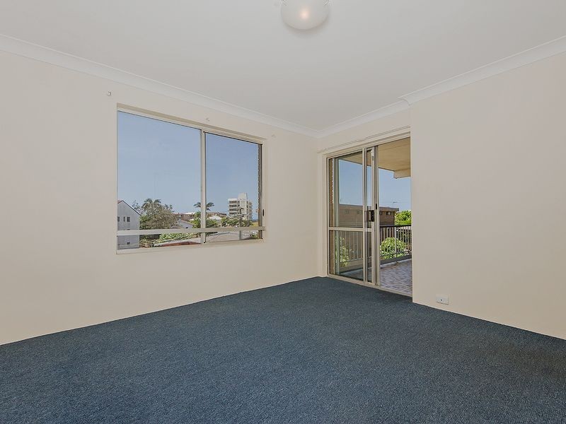 8/8 Nyrang Avenue, Palm Beach QLD 4221