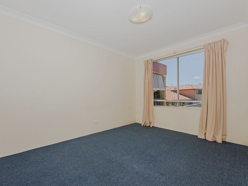 8/8 Nyrang Avenue, Palm Beach QLD 4221