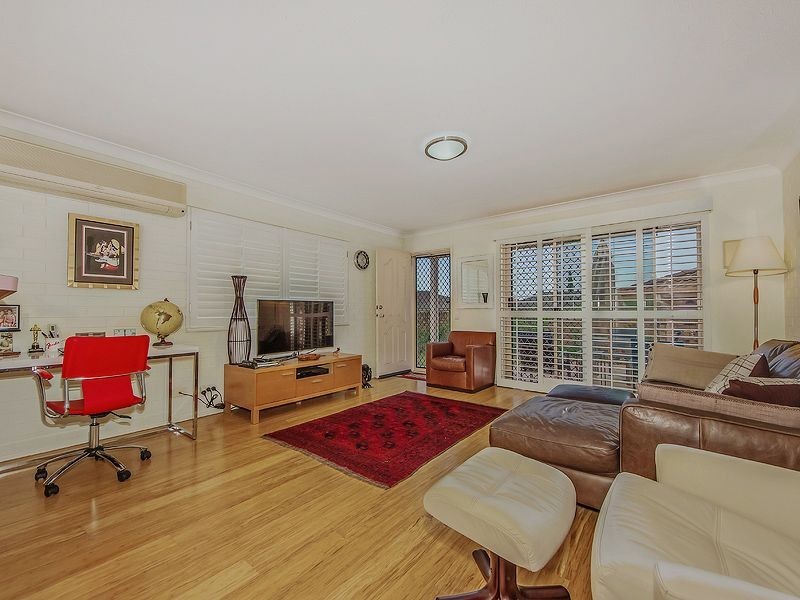 2/10 Snowgum Court, Burleigh Waters QLD 4220