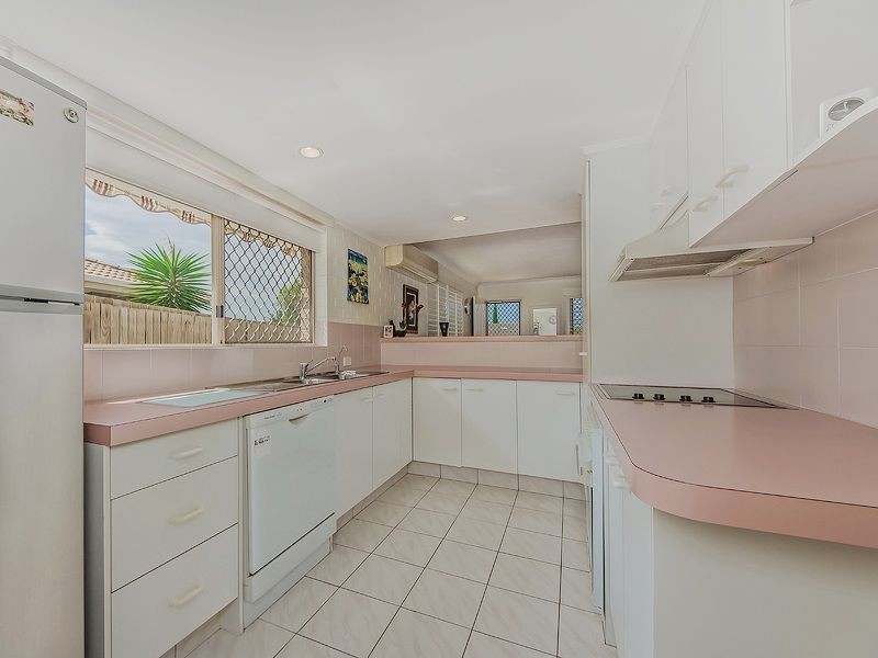2/10 Snowgum Court, Burleigh Waters QLD 4220