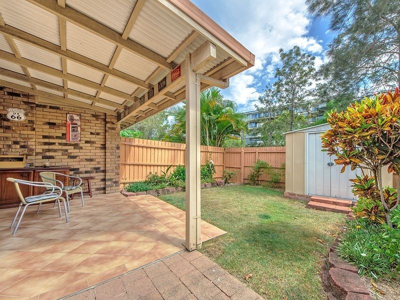 2/10 Snowgum Court, Burleigh Waters QLD 4220