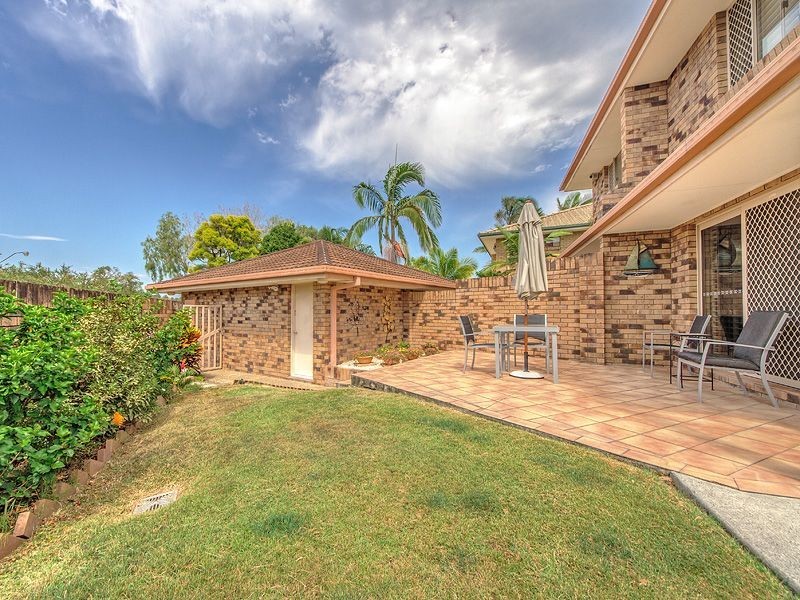 2/10 Snowgum Court, Burleigh Waters QLD 4220