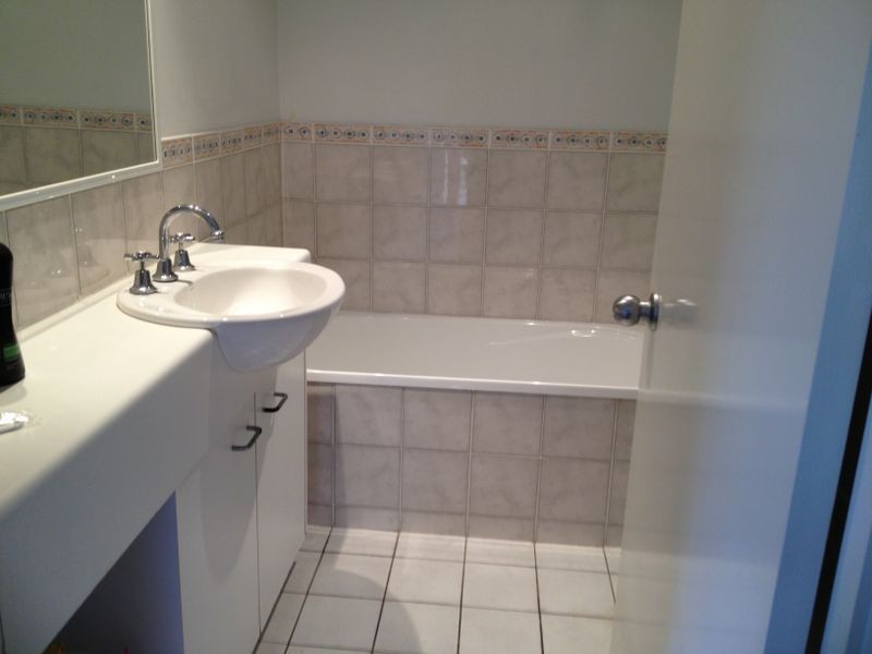 5/18 Tallebudgera Creek Road, Burleigh Heads QLD 4220