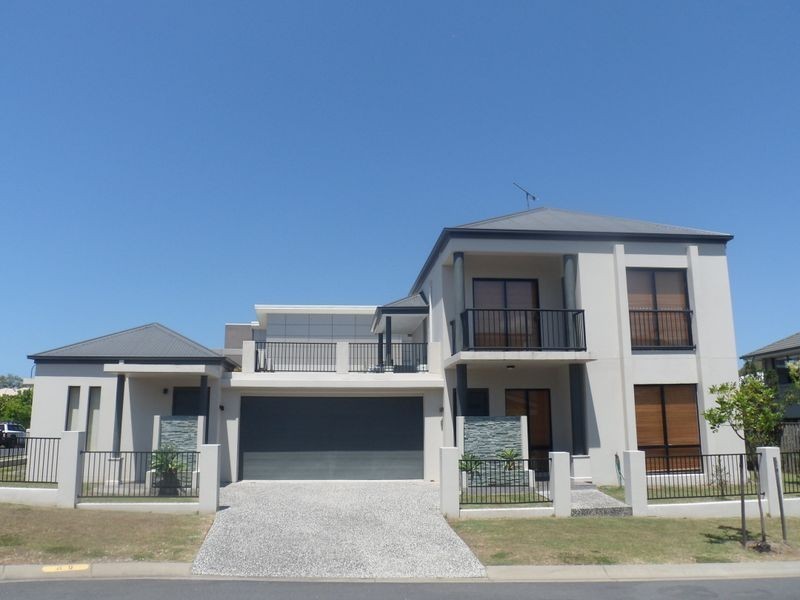 49 Azzura Drive, Varsity Lakes QLD 4227