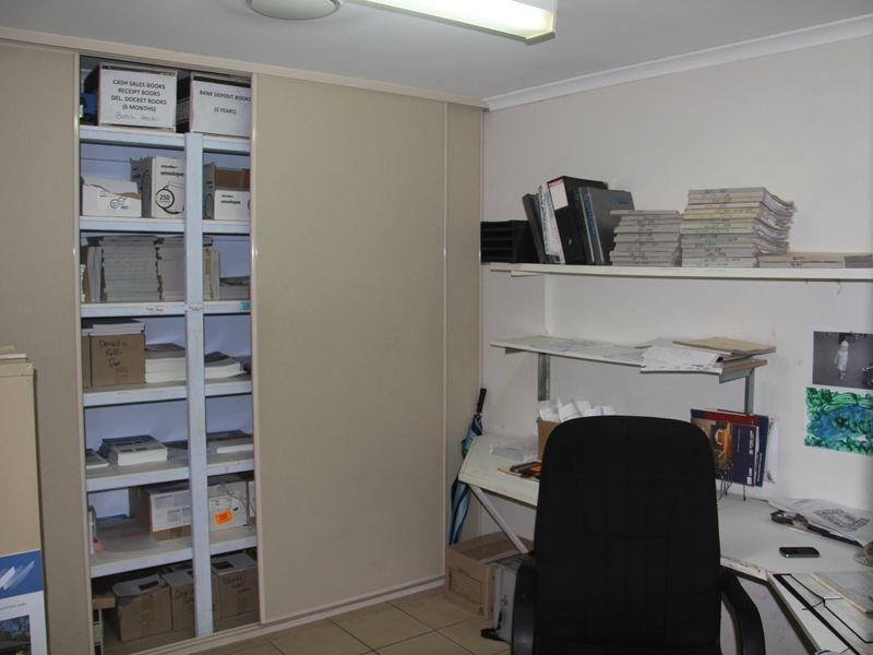 8 Flagstone Dr, Burleigh Heads QLD 4220