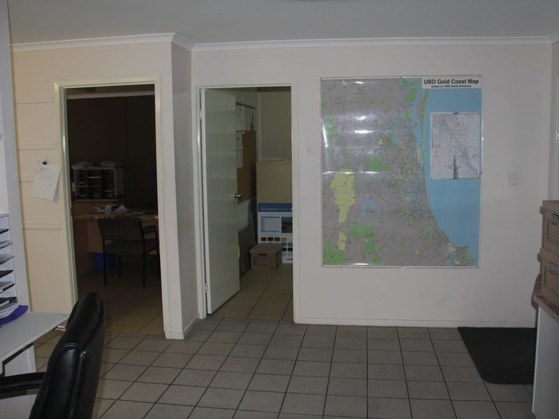 8 Flagstone Dr, Burleigh Heads QLD 4220