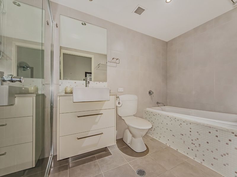 4606/12 Executive Drive, Burleigh Waters QLD 4220