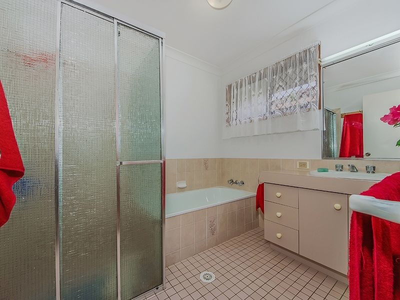 1/49 Treeview Drive, Burleigh Waters QLD 4220