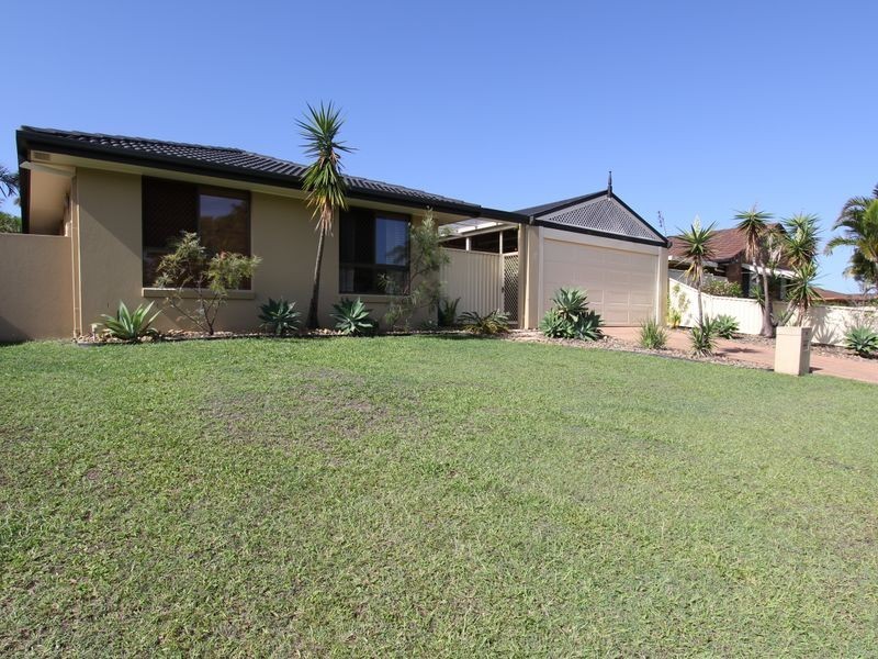 22 Bushtree Court, Burleigh Waters QLD 4220