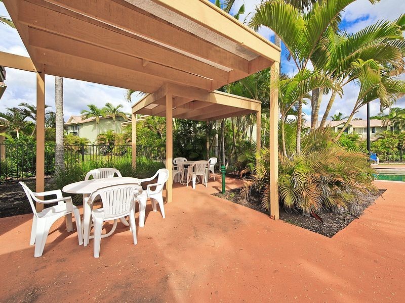 39/215 Cottesloe Drive, Mermaid Waters QLD 4218