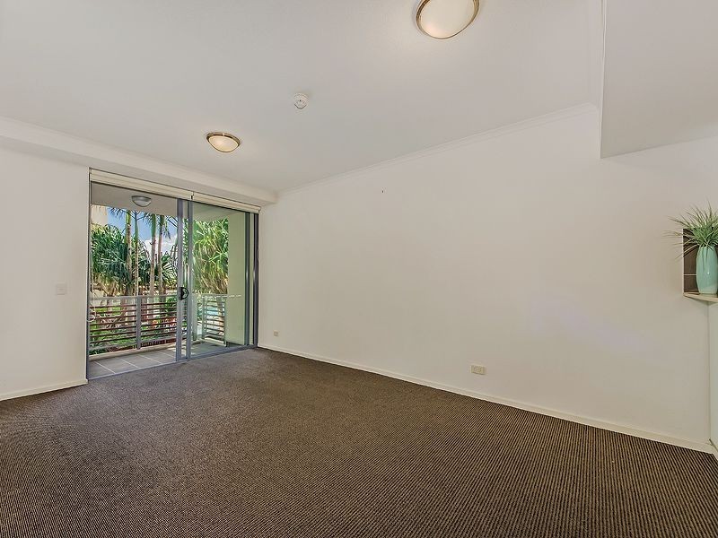 1048/1 Ocean Street, Burleigh Heads QLD 4220