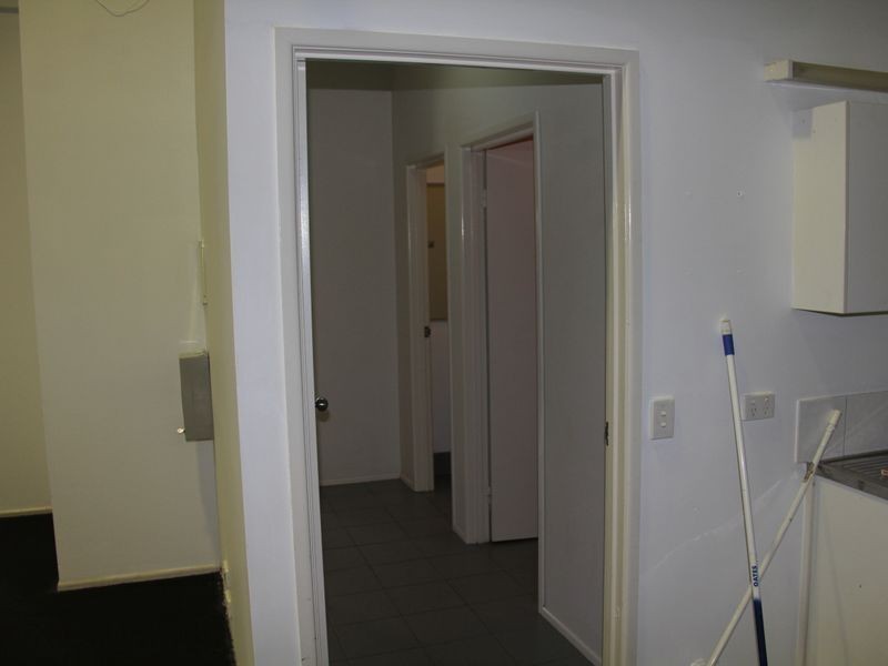 5/1 Crown Court, Varsity Lakes QLD 4227