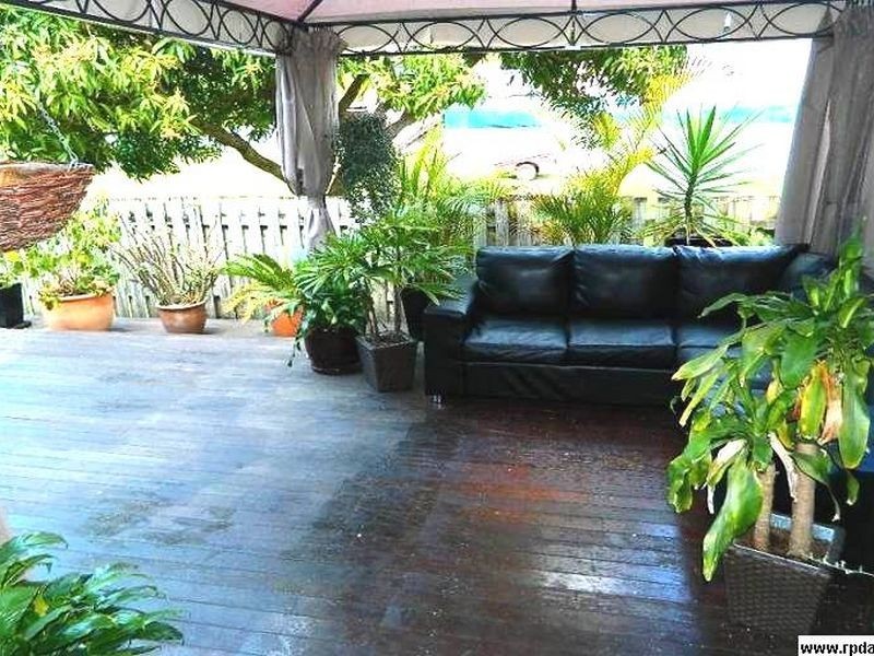 7/18 Tallebudgera Creek Rd, Burleigh Heads QLD 4220