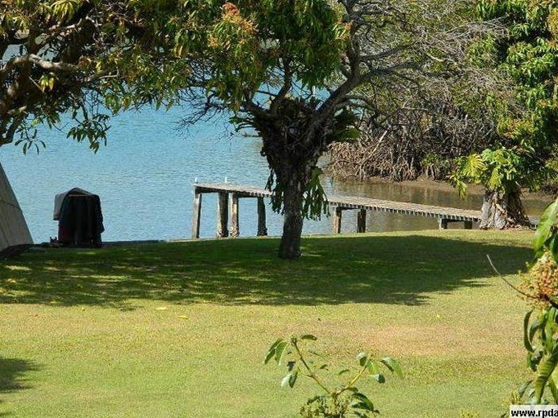 7/18 Tallebudgera Creek Rd, Burleigh Heads QLD 4220