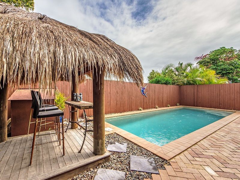 20 Gardendale Cr, Burleigh Waters QLD 4220