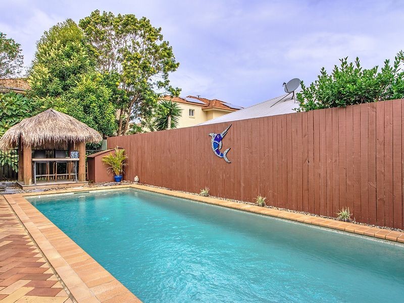 20 Gardendale Cr, Burleigh Waters QLD 4220