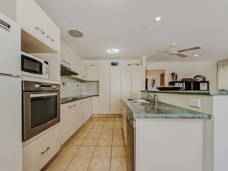 20 Gardendale Cr, Burleigh Waters QLD 4220