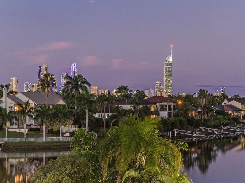 8 Braemer Court, Benowa Waters QLD 4217