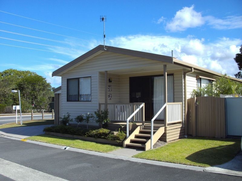 1/3 Township Drive, Burleigh Heads QLD 4220