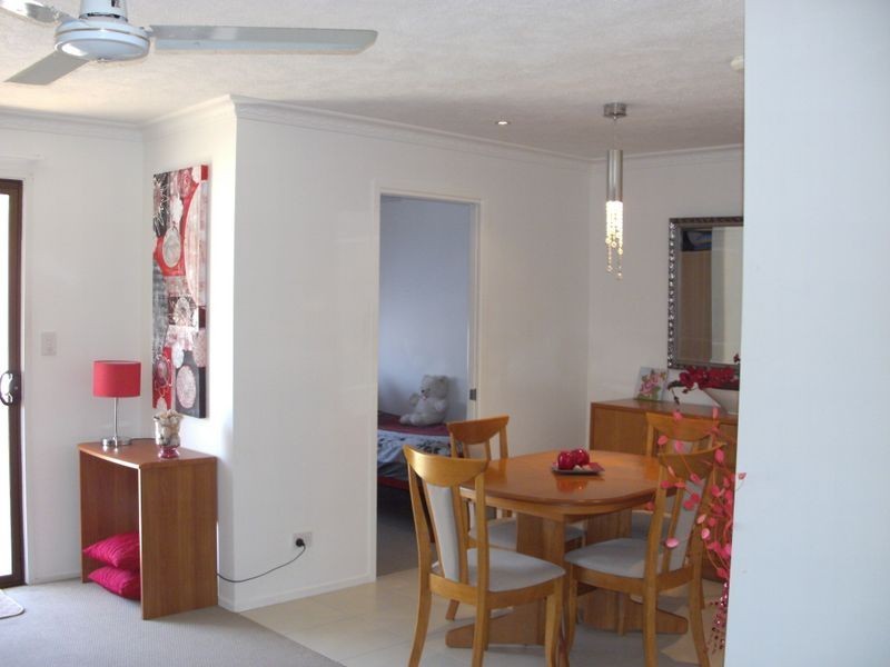 1/3 Township Drive, Burleigh Heads QLD 4220