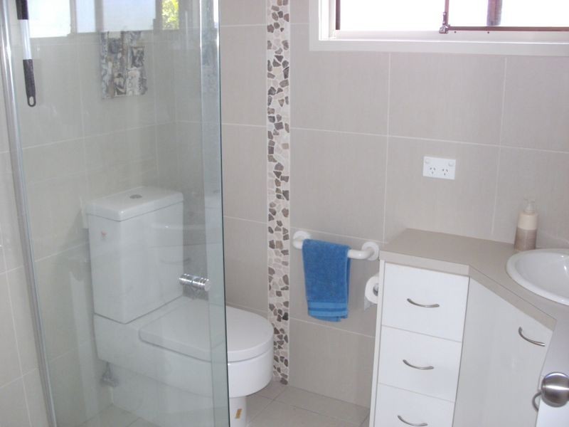 1/3 Township Drive, Burleigh Heads QLD 4220