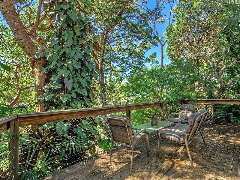 84 Ocean Parade, Burleigh Heads QLD 4220