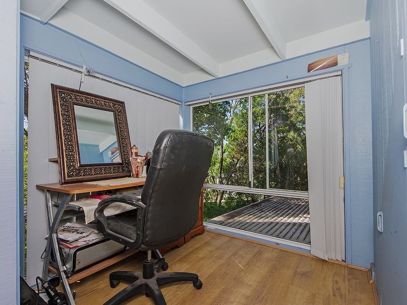 84 Ocean Parade, Burleigh Heads QLD 4220