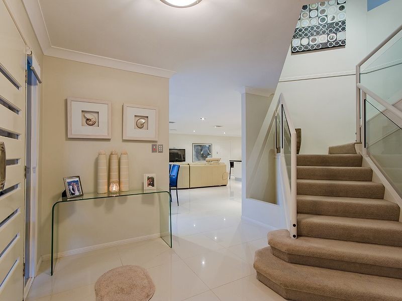 100 Valley Dr, Tallebudgera QLD 4228