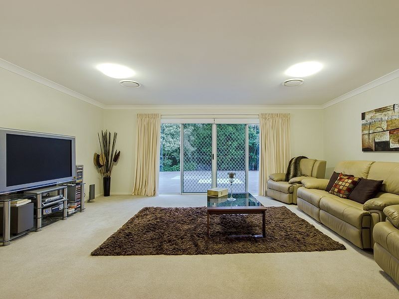 100 Valley Dr, Tallebudgera QLD 4228