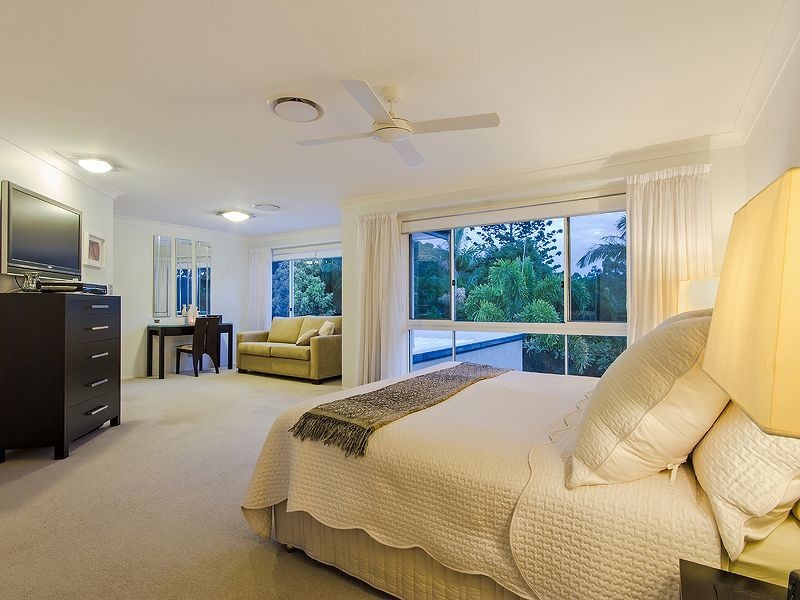 100 Valley Dr, Tallebudgera QLD 4228