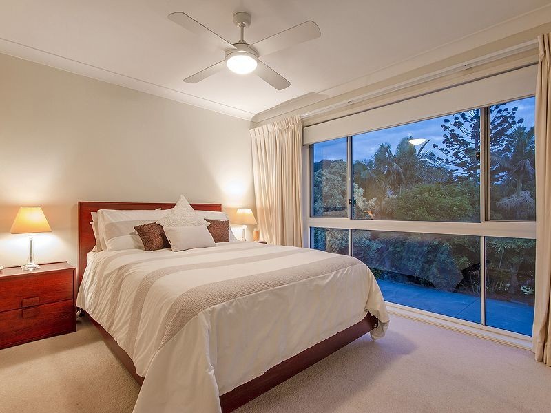 100 Valley Dr, Tallebudgera QLD 4228