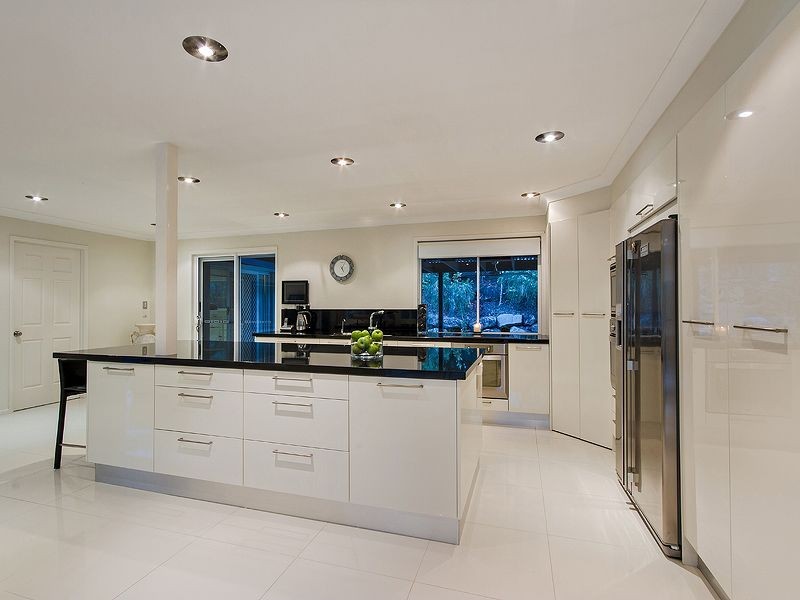 100 Valley Dr, Tallebudgera QLD 4228