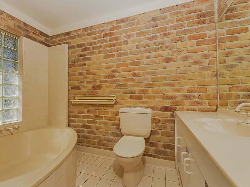 10 Raffles Court, Mudgeeraba QLD 4213